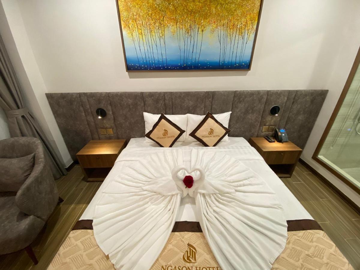 Khach San Nga Son Hotel ภายนอก รูปภาพ