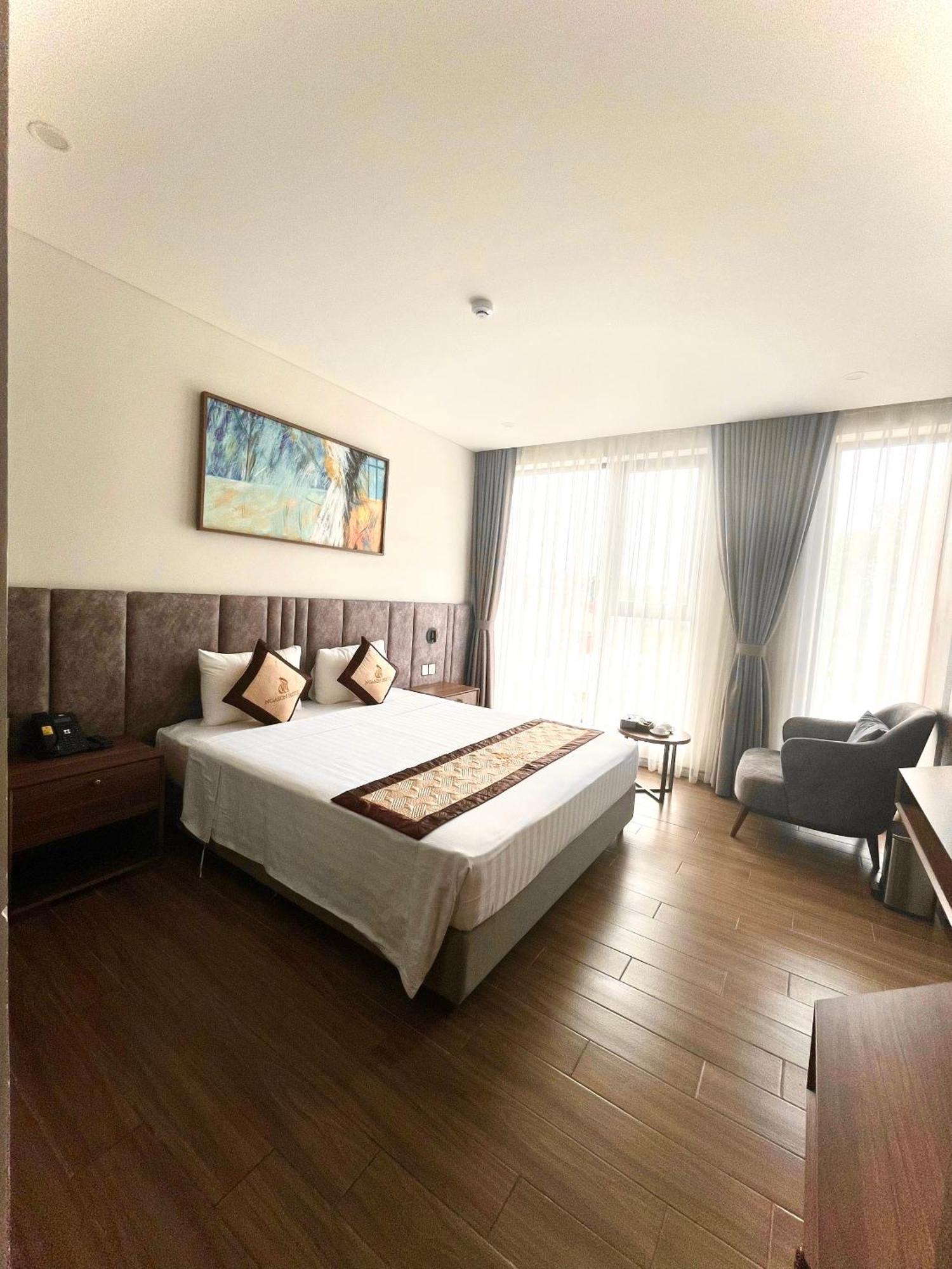 Khach San Nga Son Hotel ภายนอก รูปภาพ